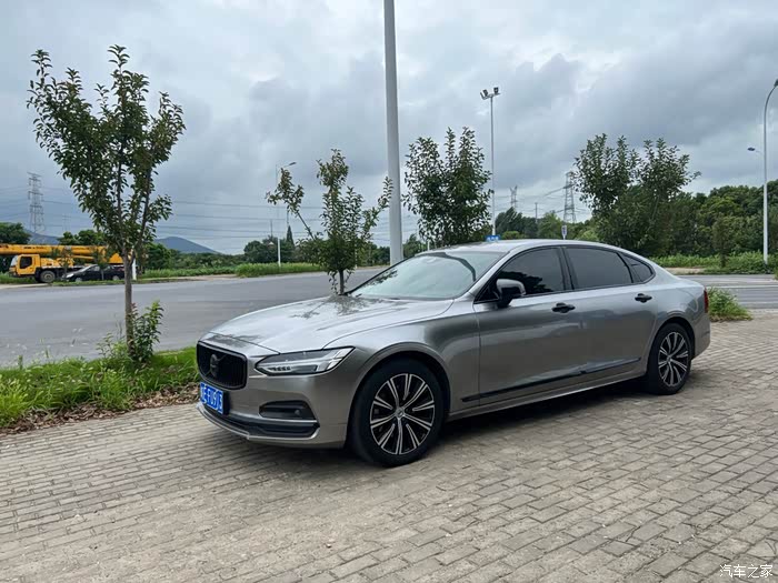 21款s90智逸豪华版提车近两年说一下我最近对车的感受