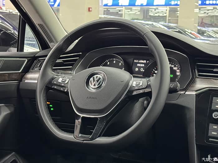 19年大众迈腾33020t豪华9万公里桃木内饰座