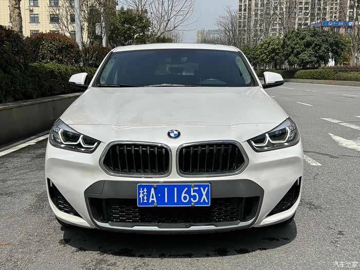 宝马x22020款sdrive20im越野套装国vi