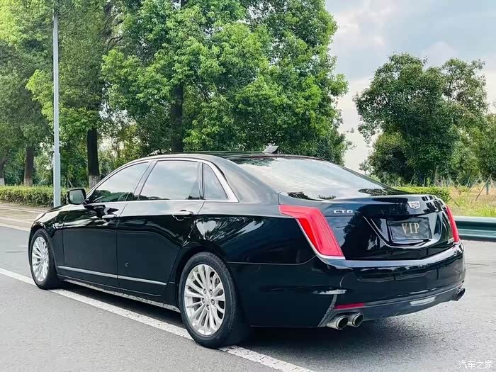 0首付提车17年凯迪拉克ct6定金留车内部价