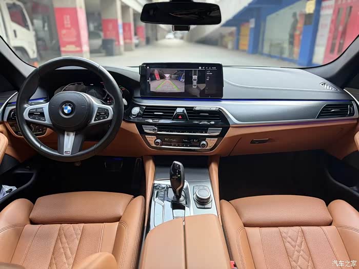 出一台22年上牌宝马525i进口m运动套装目前一手车