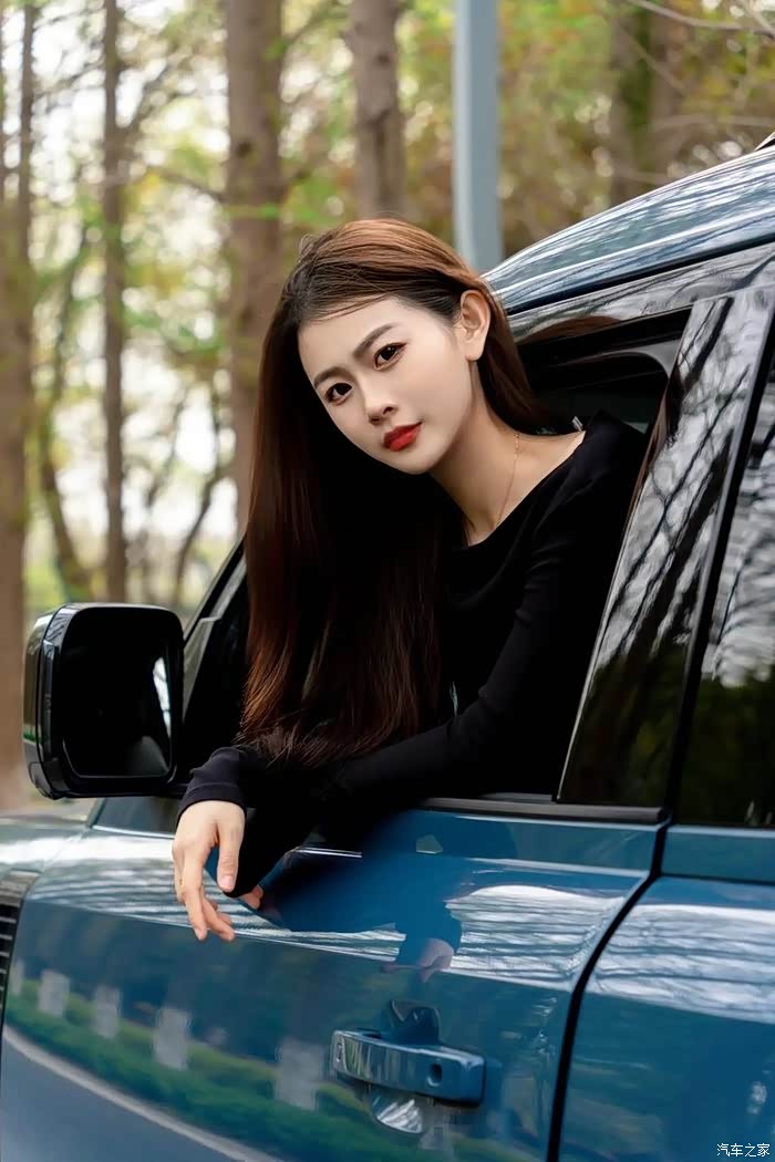 寻找最美女车主之黑色系路虎女司机