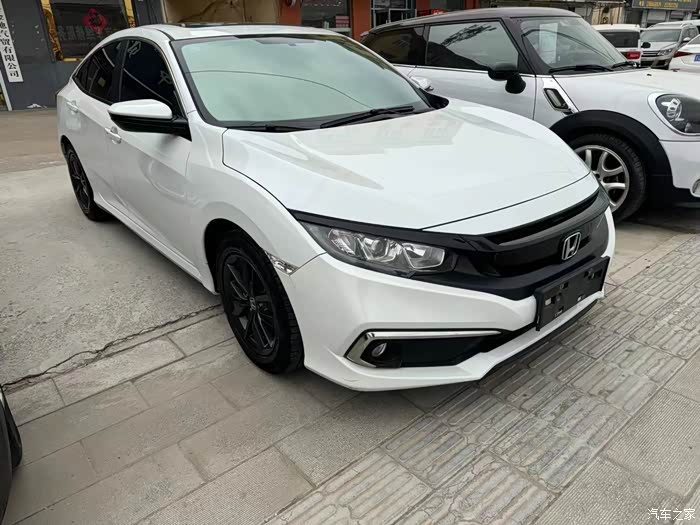 20年9月本田思域15t劲动版一手极品车况全车原厂