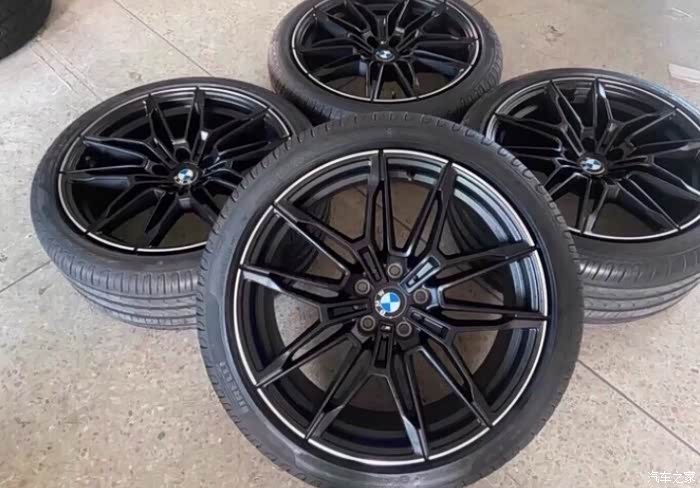 19寸最新款宝马轮毂轮胎精品套件