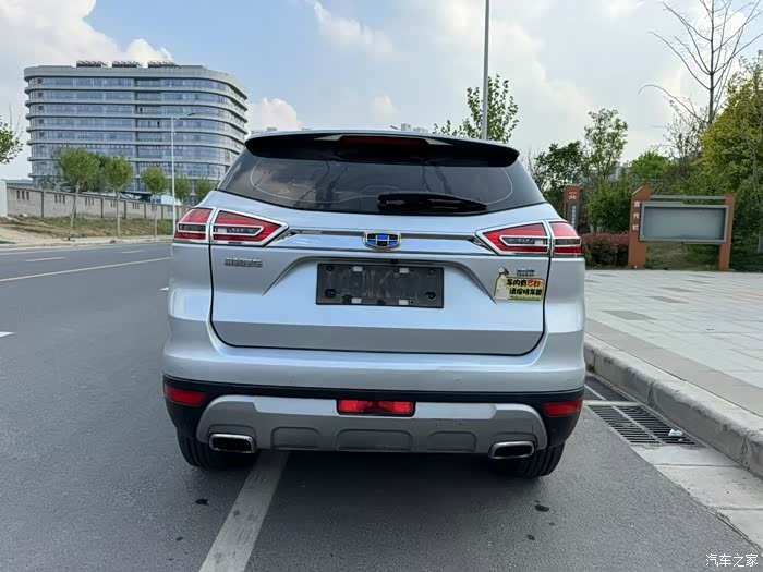 17年9月吉利博越原版原漆一手7万公里