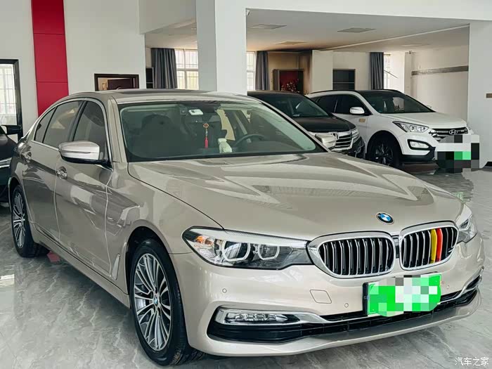 出自用一手18年宝马530li豪华版车况优秀无任何事故内