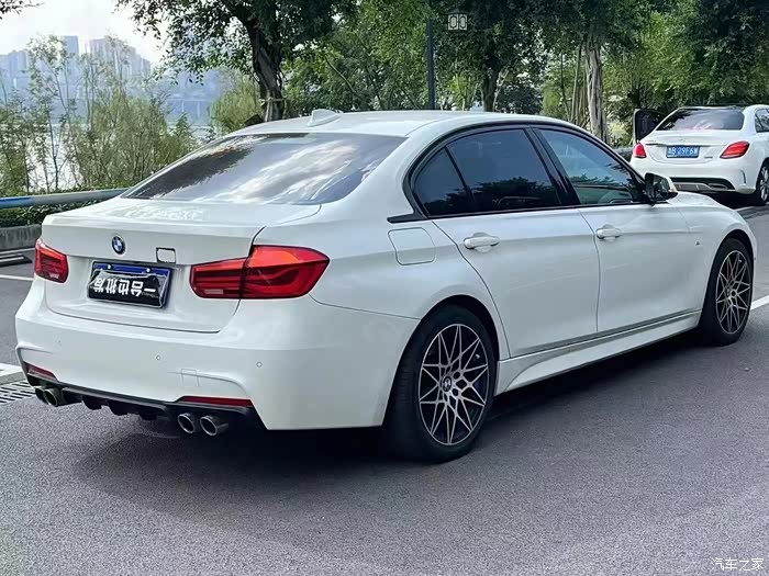 宝马3系 2017款 330li m运动型 11.2万公里