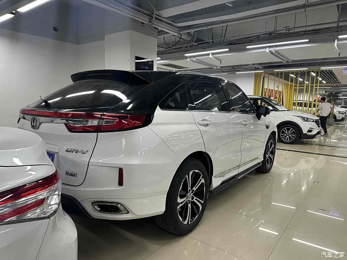 2017款本田urv370turbo四驱尊享版国v