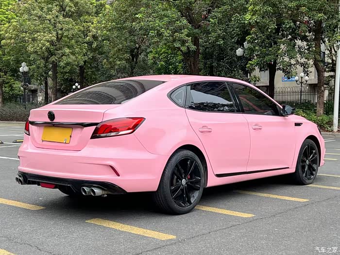 名爵6十周年纪念版20年上牌15t一手车只开了5万多