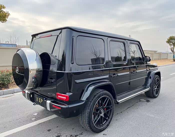 奔驰g500