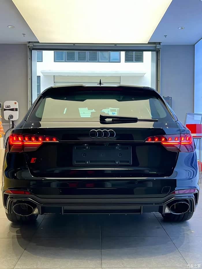 奥迪特价rs4纳多灰黑曜版现车drcrs4传奇黑