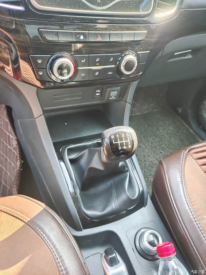 继续出一台20年30手动四驱dmax