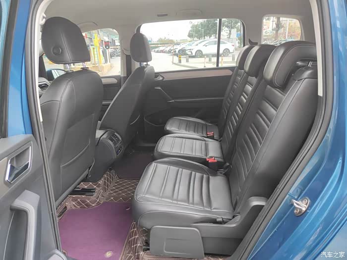 2017年9月上牌大众途安l18款7座14t排量