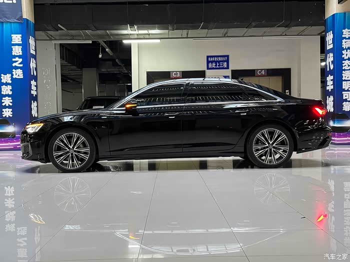 奥迪a6l2021款45tfsi臻选动感型