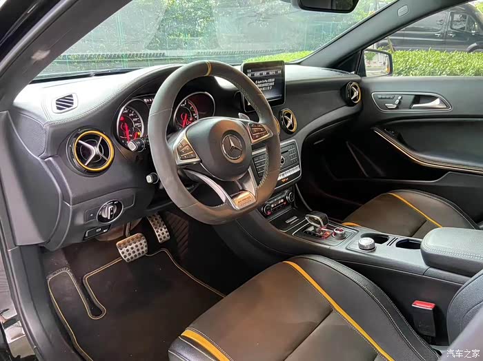 18年奔驰amga45雷霆版9.2w公里
