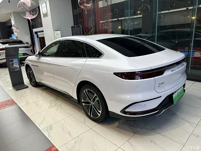 比亚迪汉ev