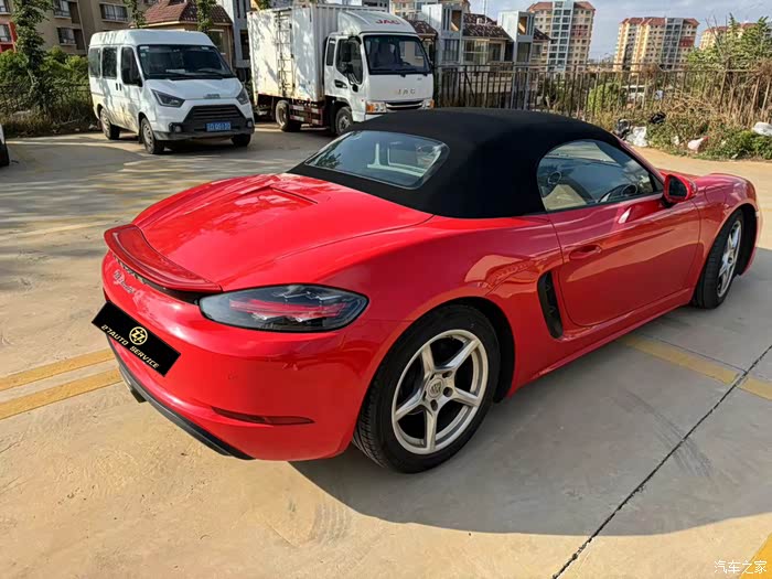 出自用保时捷718全国最便宜行驶五万公里原版车况36