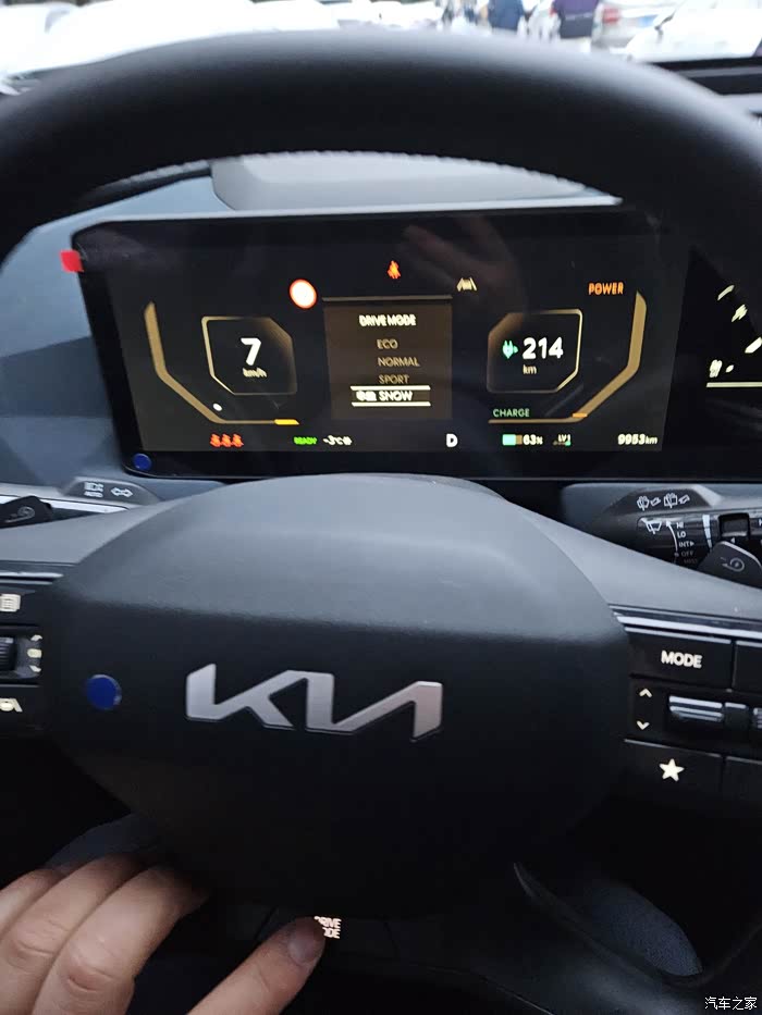 ev5雪地模式开启24年的第一场大雪开车打滑好在ev5