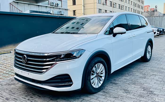 16.18w 出售22年原版原漆大众威然330tsi商务版