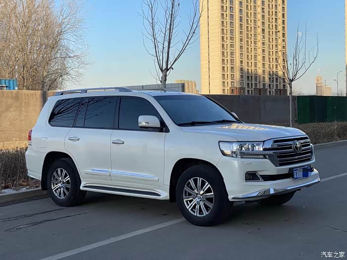 丰田兰德酷路泽进口2016款4600v8中东版
