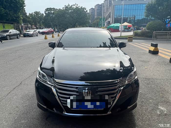 个人出2017款皇冠运动版20t2017年12月上牌实