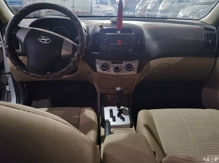 09年现代伊兰特悦动竟然这个价