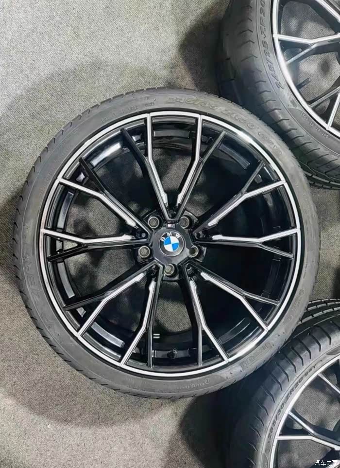 20寸宝马5系669m轮毂宝马20寸轮毂带胎有喜欢的看过来