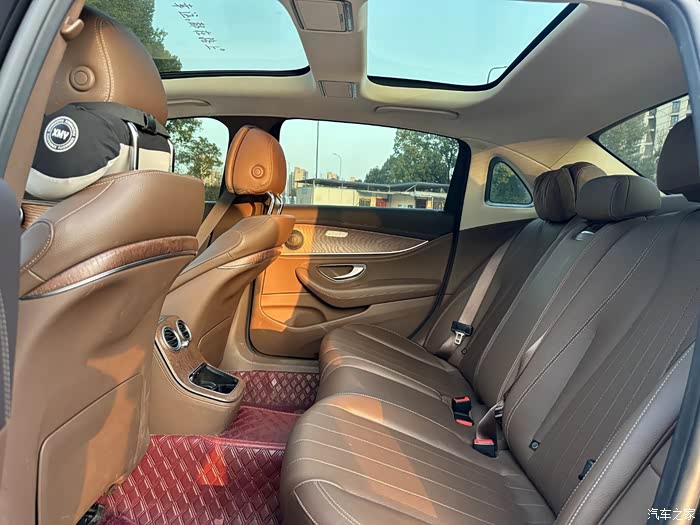 宁波奔驰e300立标原漆 售价: 42.8万元 上牌日期:2