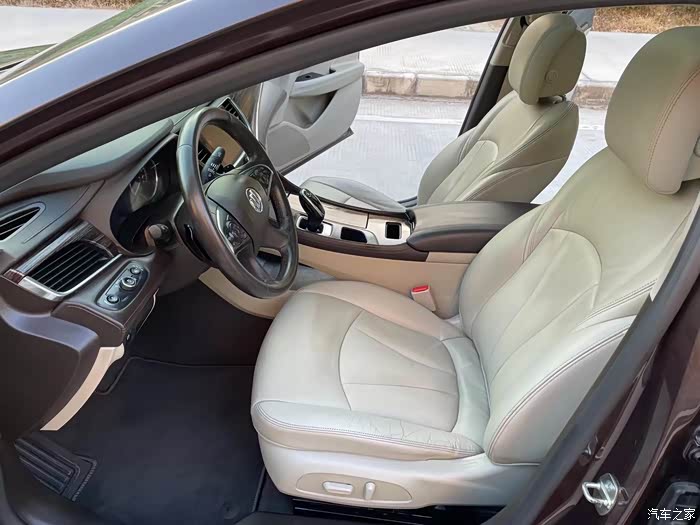 最新到店2017年别克君越15t自动挡车况精品实拍图片