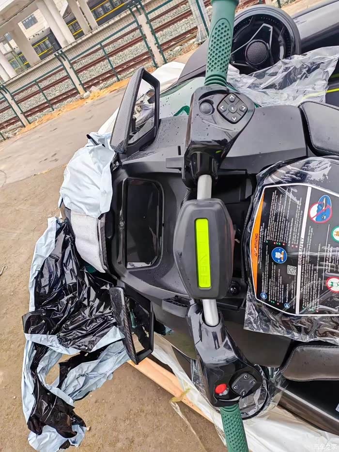 23款全新庞巴迪rxp300限量版魔鬼绿24款再也没有彩屏