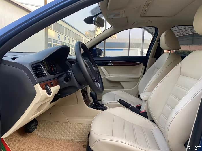 个人自用车出售朗逸天花板14t运动版14款14年上牌