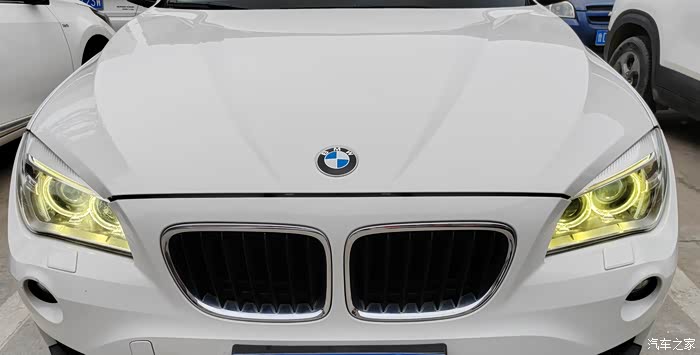 2012进口宝马x1雪山白,全车原版原漆,极品,明盘4.3万