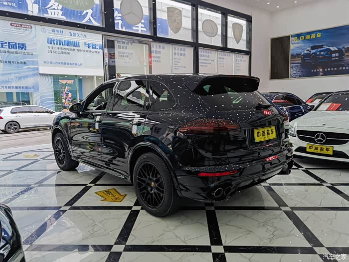 保时捷卡宴gts15年一手户新车落地不含购置税16