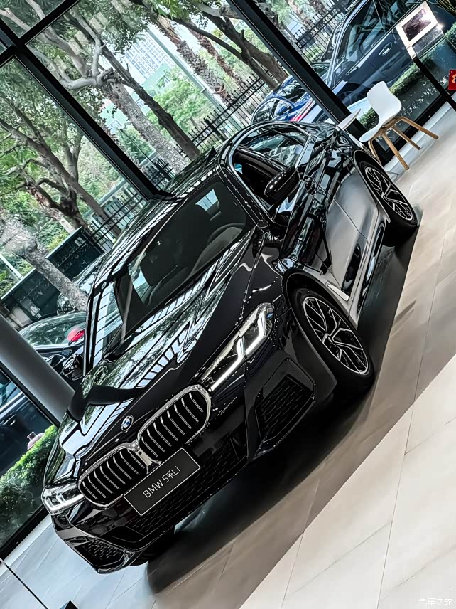 剩两台最帅的宝马5系终于要停产了都说它是最帅5系喜欢