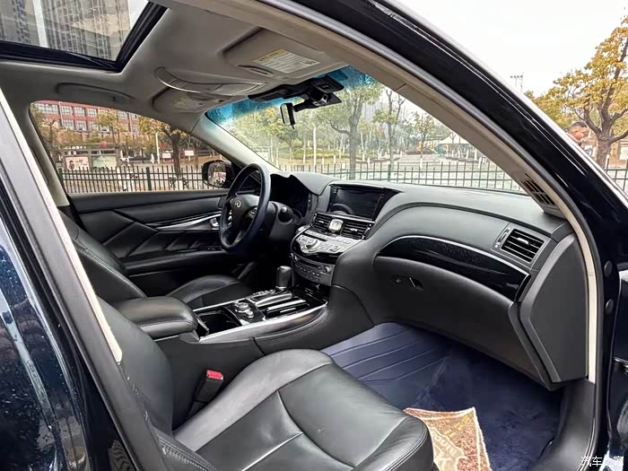 新到日系高端品牌17年英菲尼迪q70lv625车