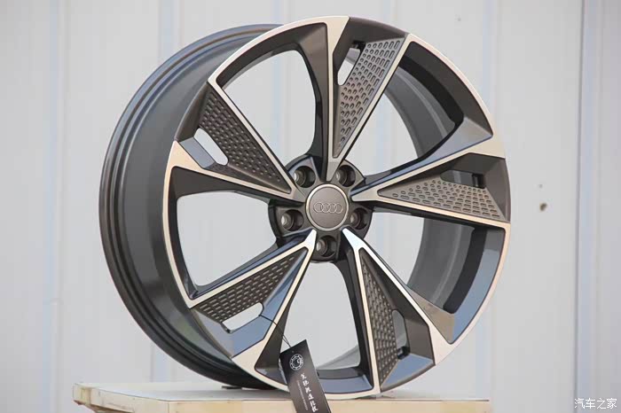【图】奥迪龙鳞刀锋轮毂_奥迪a7论坛_汽车之家论坛