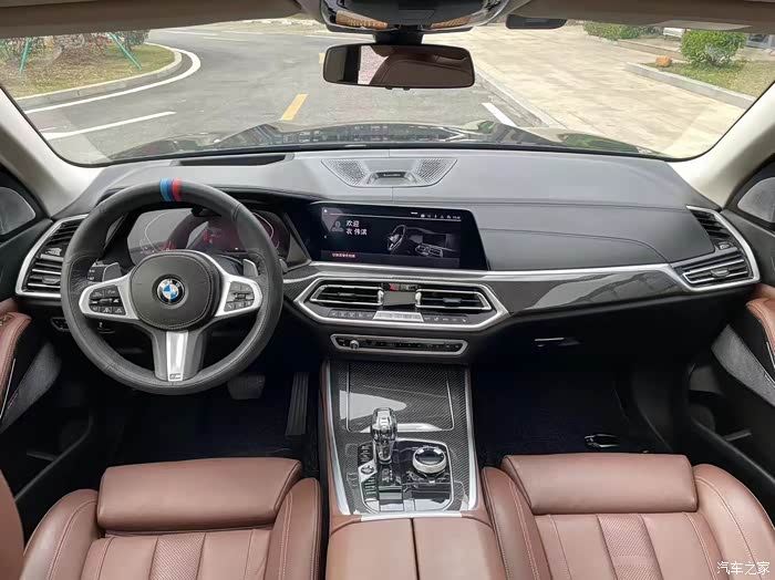 0t尊享版,宝马x5的天花板,实表8万7