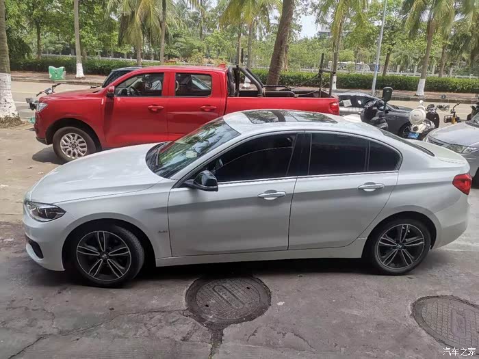 点击:>1|回复:>0宝马1系论坛>一手家用车,宝马118i运动型,1.