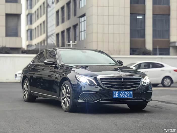 19年奔驰e260你猜现在值多少钱2019年奔驰e260l