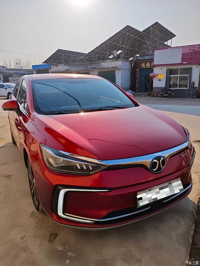 自己家的新能源汽车闲置出售北汽eu5续航416公里