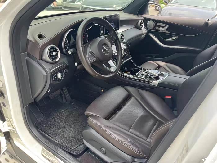 新到19款18年10月奔驰glc260