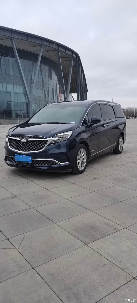 最新拿下21年别克gl8艾维亚四座顶配指导价5299全