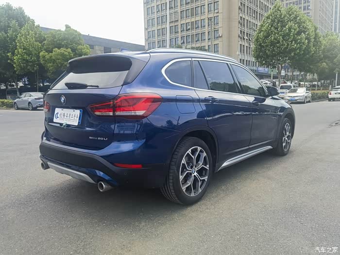 宝马x1 sdrive20li 1.5t 双离合(7 档)两