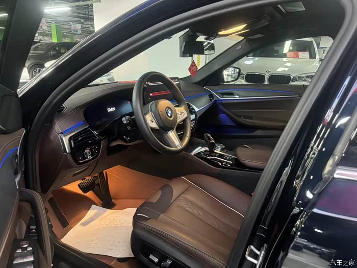 23年宝马530lim运动7000公里原版原漆一手车