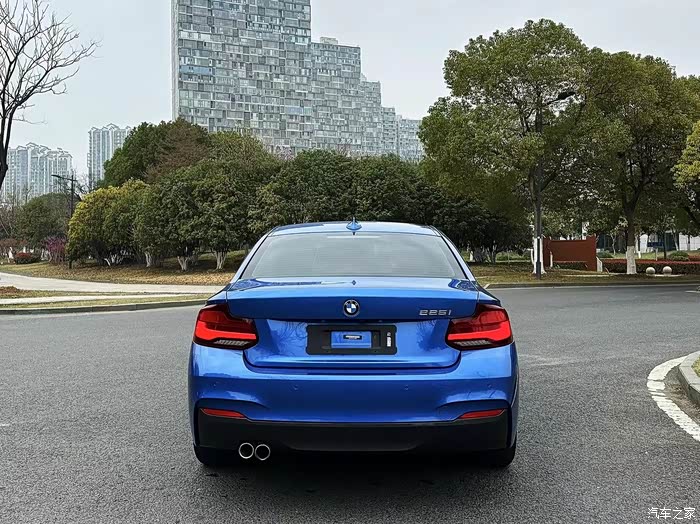 宝马2系225i尊享型m运动套装上牌日期2020年