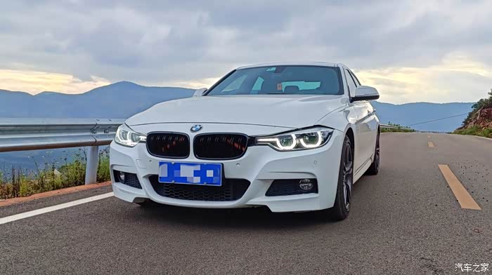 出17年320i标轴m运动