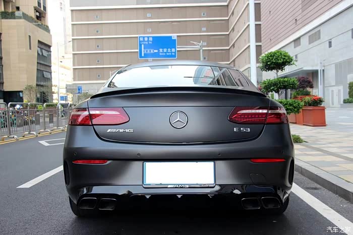 21款21年奔驰e53coupeamg30000公里