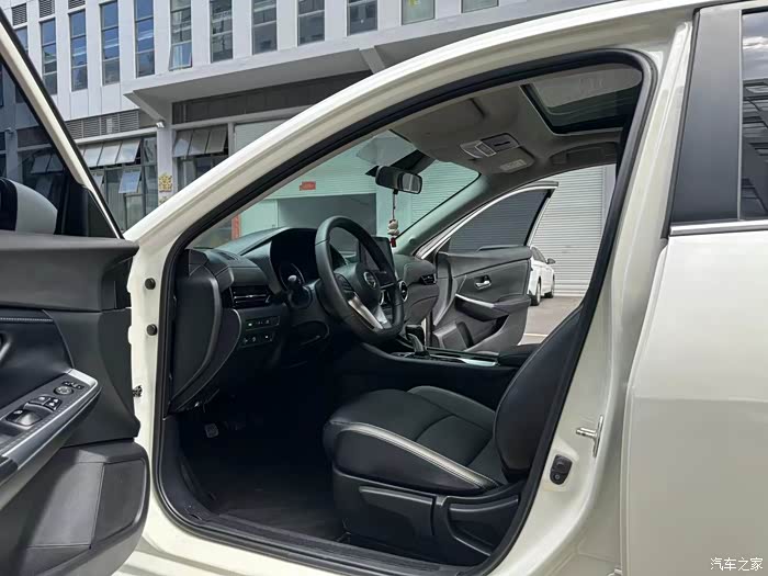 最新拿下 21年上牌日产十四代轩逸,1.6悦享版,白外黑内搭