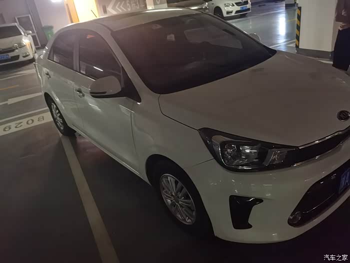 出售2020年起亚自动挡焕驰