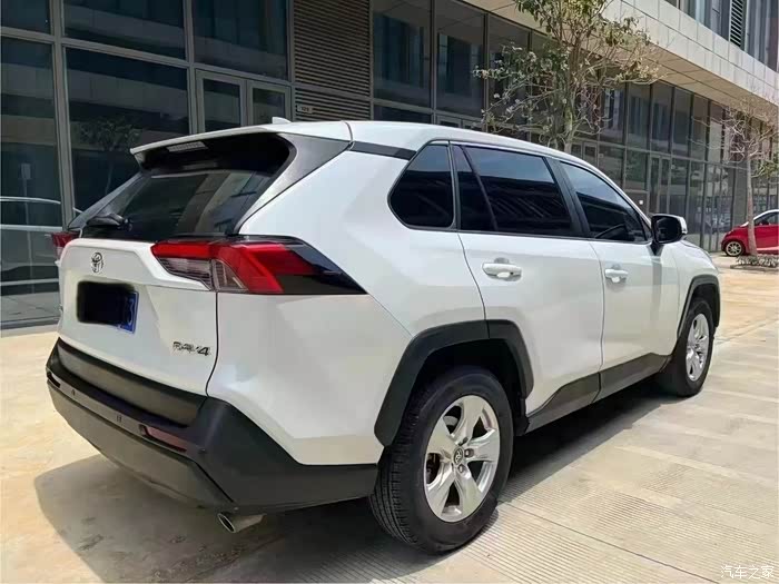 2021年荣放,仅行驶6万多公里,精品车况,带真皮座椅,导航